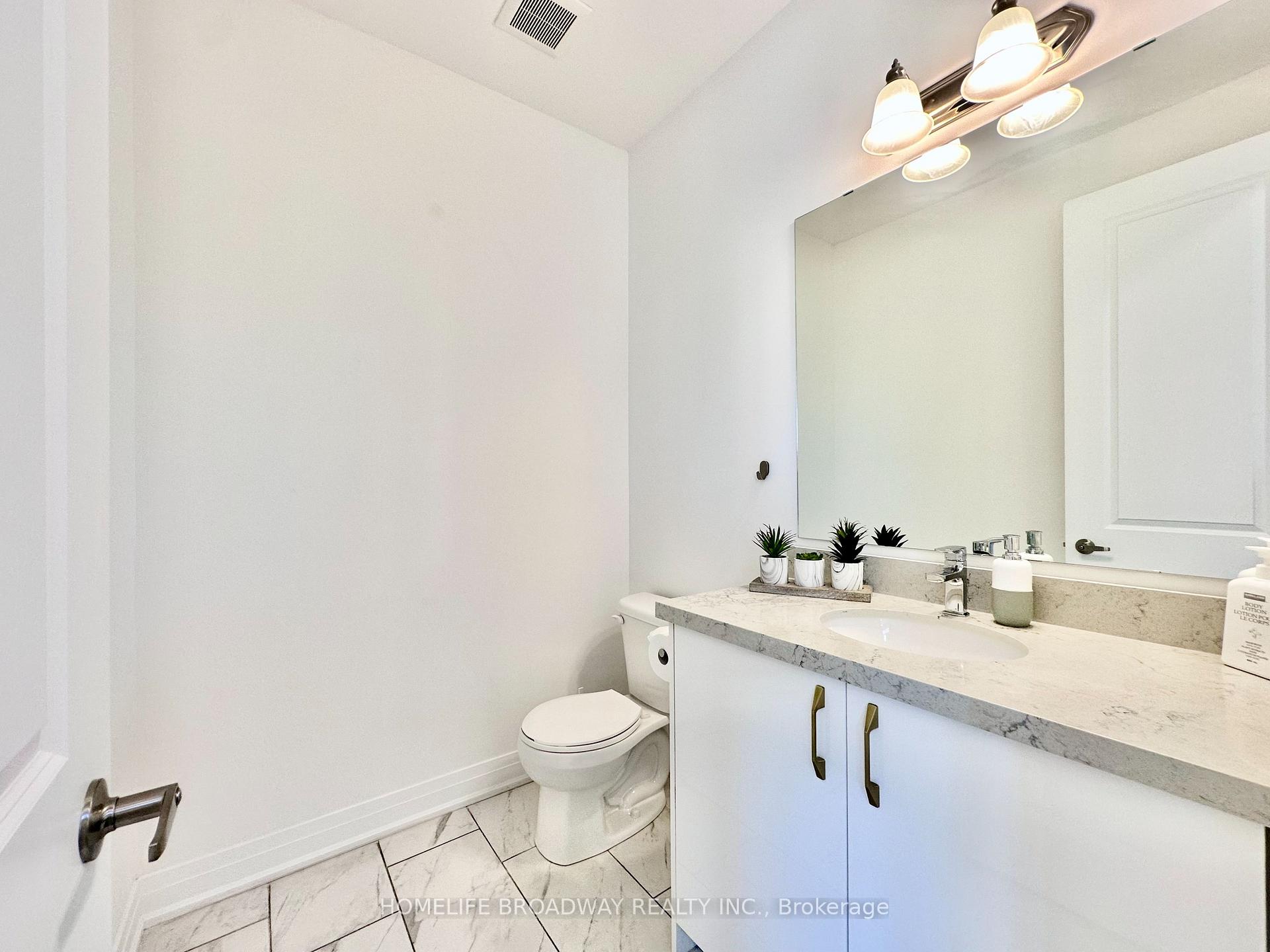 Photo 43 of 300 King Road, Richmond Hill, Oak Ridges — HOMEH