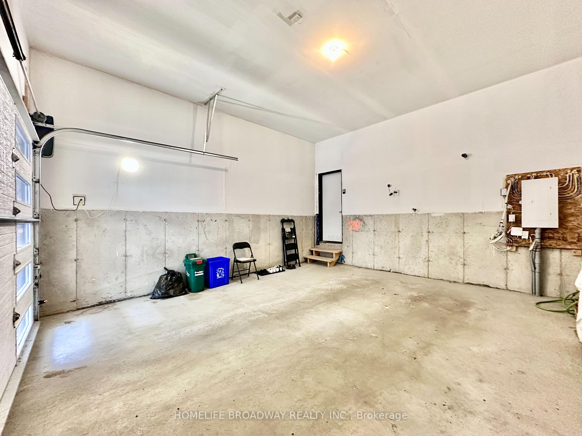 Photo 45 of 300 King Road, Richmond Hill, Oak Ridges — HOMEH