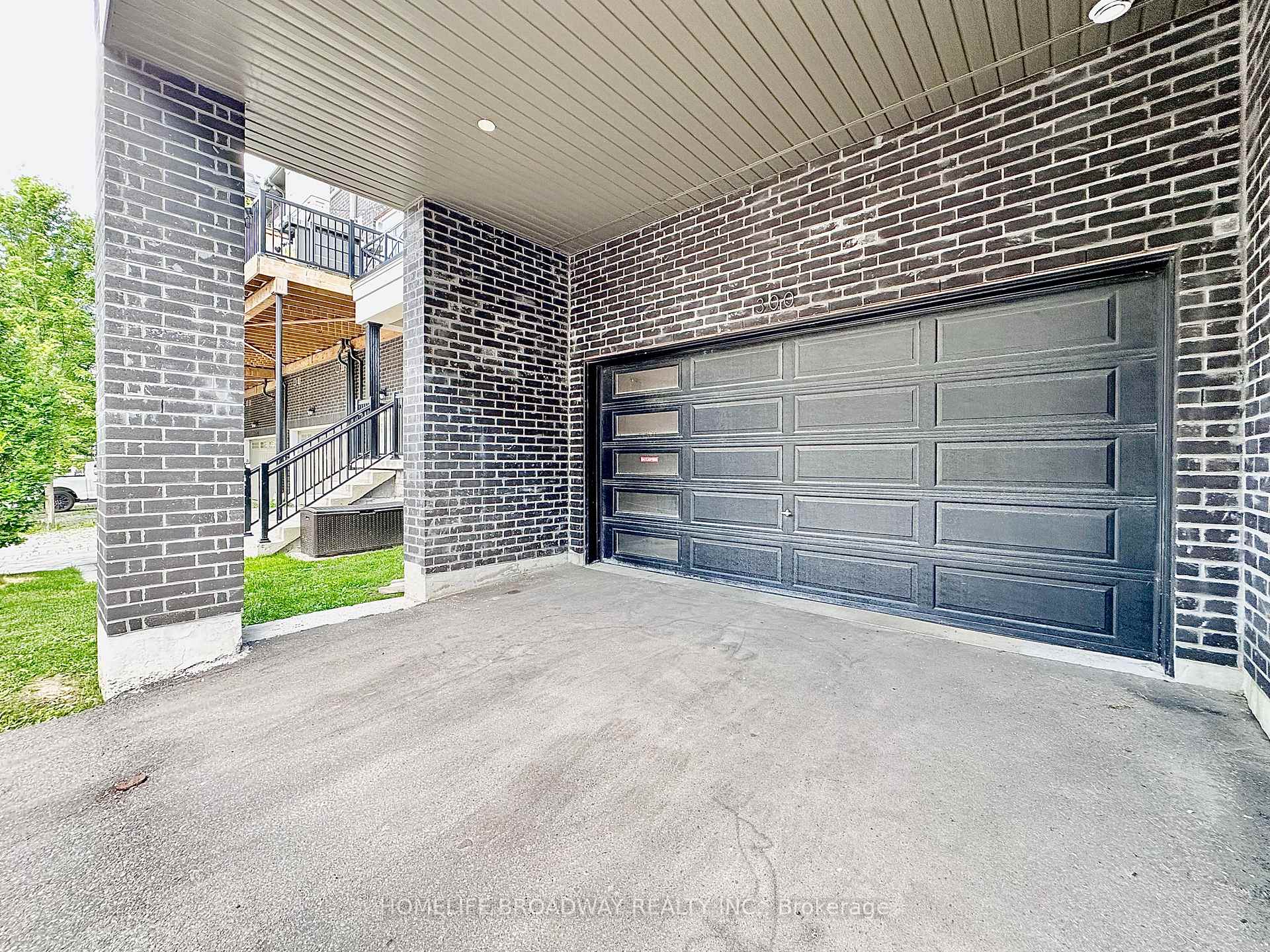Photo 46 of 300 King Road, Richmond Hill, Oak Ridges — HOMEH