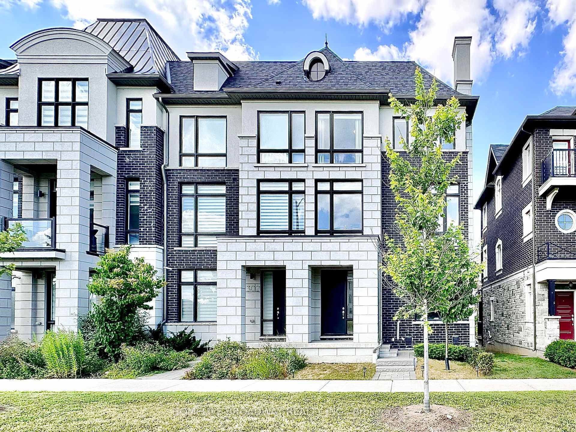 Photo 49 of 300 King Road, Richmond Hill, Oak Ridges — HOMEH