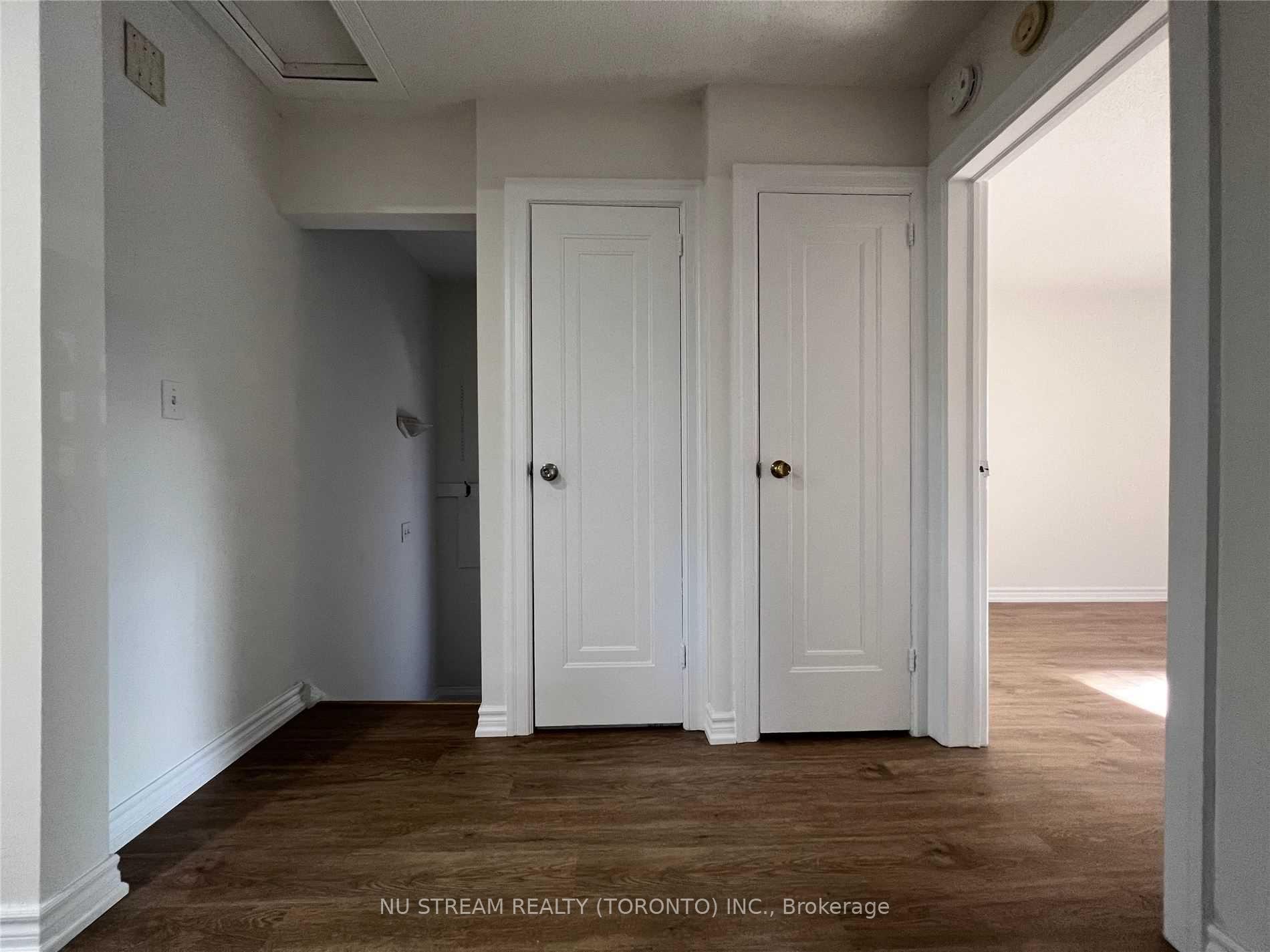 Photo 11 of 42 Glenavy Avenue, North York, Bridle Path-Sunnybrook-York Mills — HOMEH