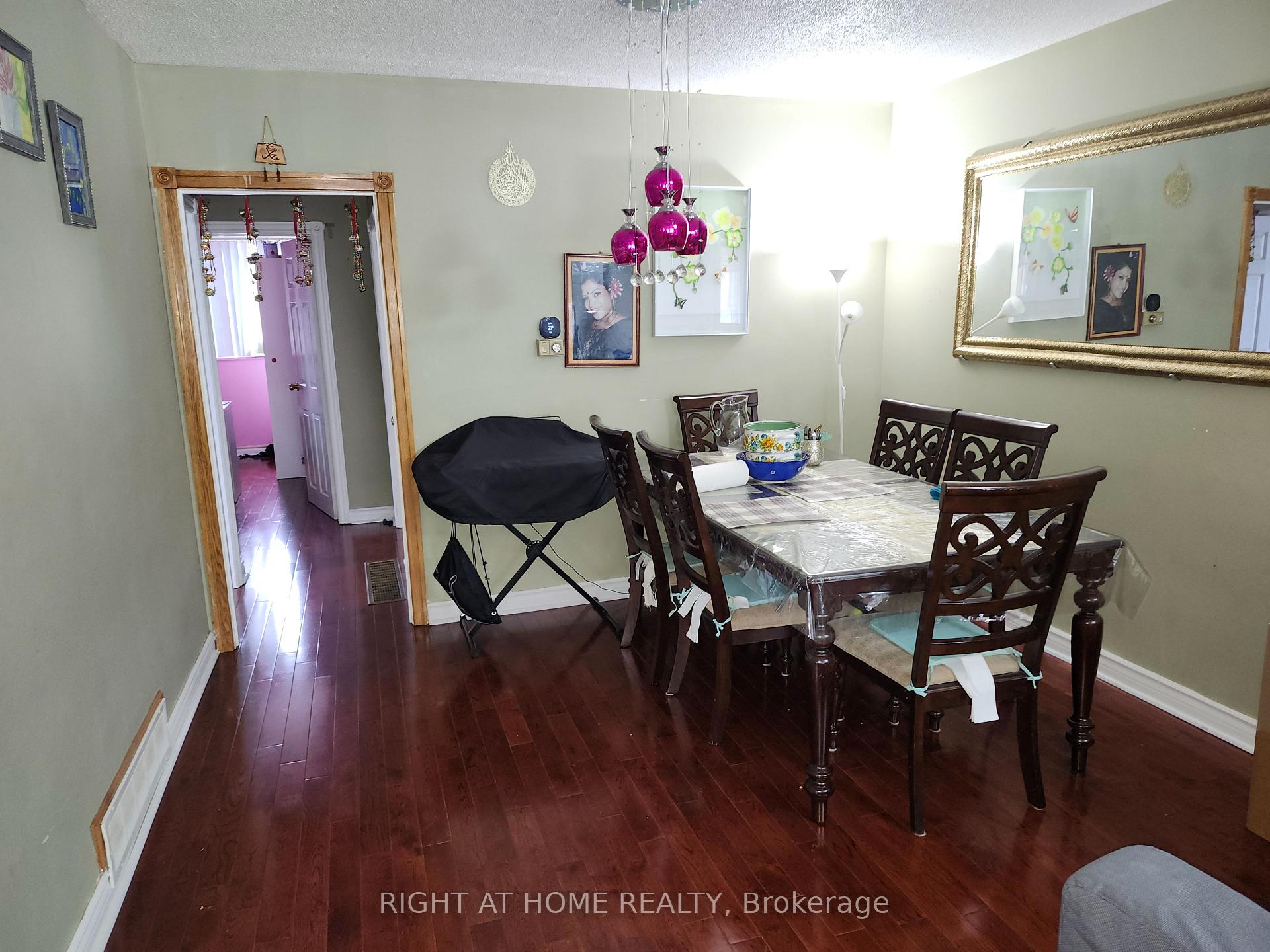 Photo 3 of 52 Bakerton Drive, Scarborough, Woburn — HOMEH