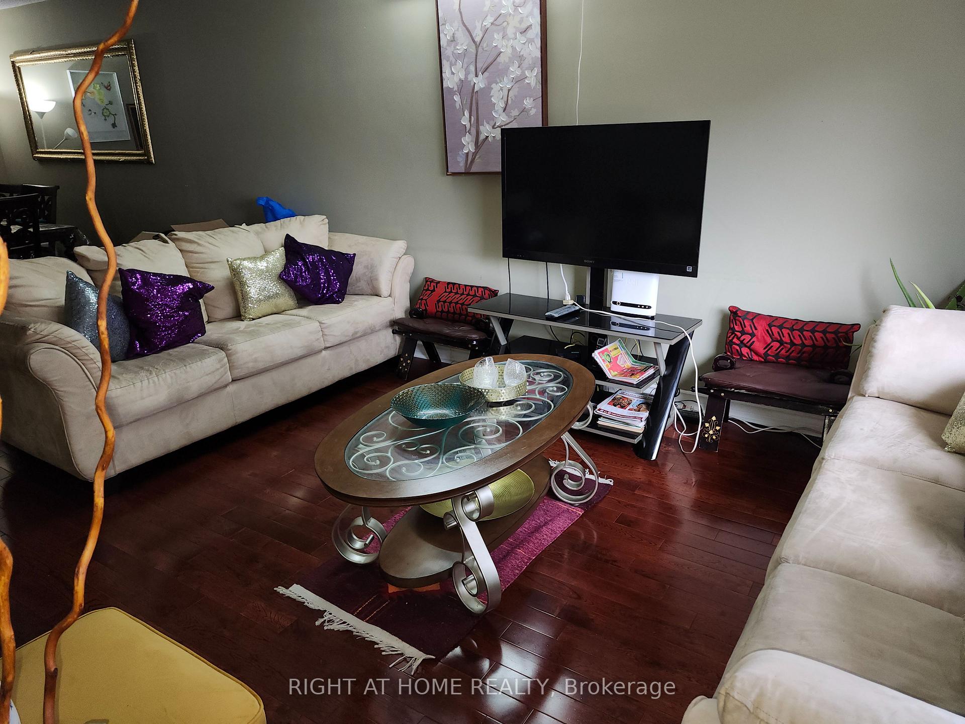 Photo 4 of 52 Bakerton Drive, Scarborough, Woburn — HOMEH