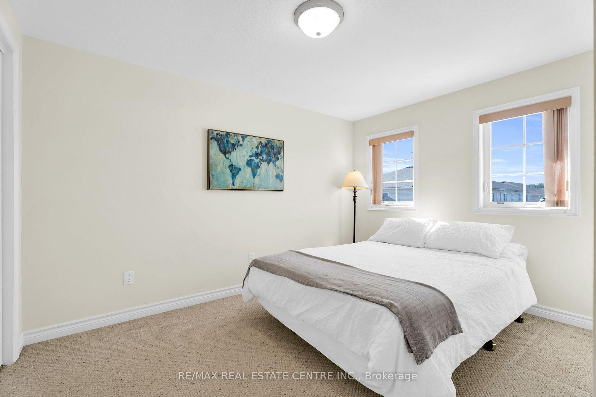 Photo 26 of Unit 11, 20 Shackleton Drive, Guelph, Grange Road — HOMEH