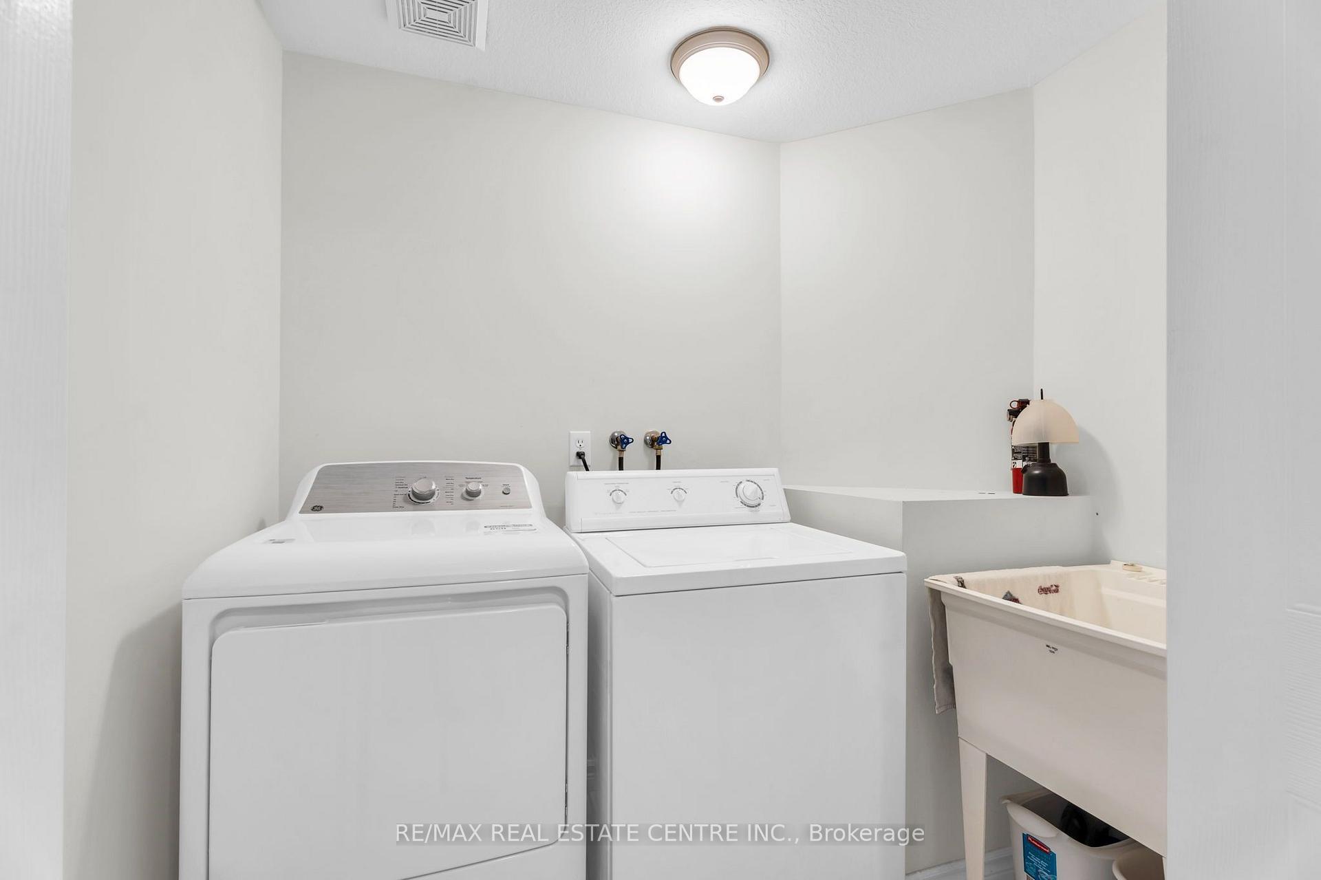 Photo 29 of Unit 11, 20 Shackleton Drive, Guelph, Grange Road — HOMEH