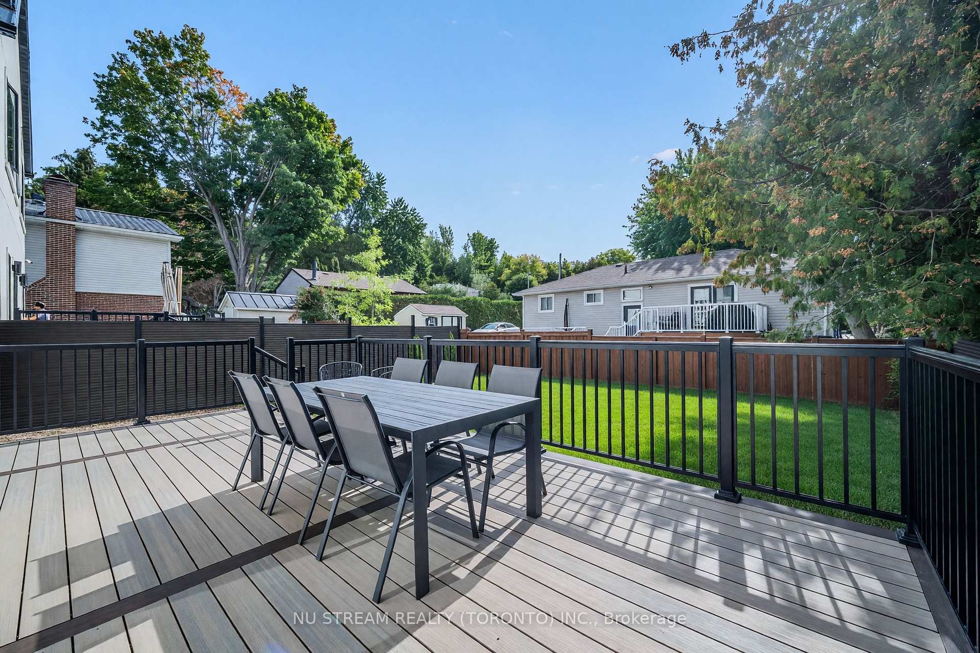 Photo 47 of 323 Winnifred Drive, Georgina, Keswick South — HOMEH