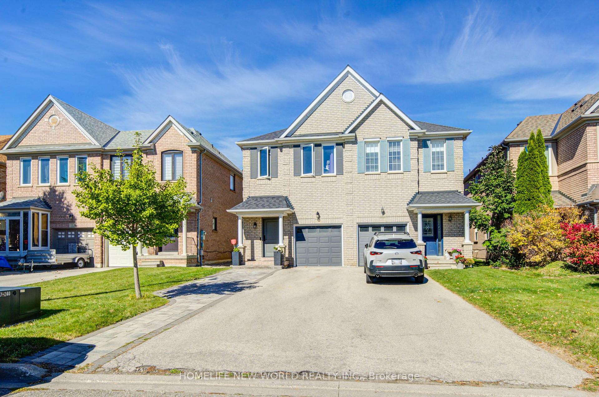 Photo 3 of 12 Belvia Drive, Vaughan, Patterson — HOMEH