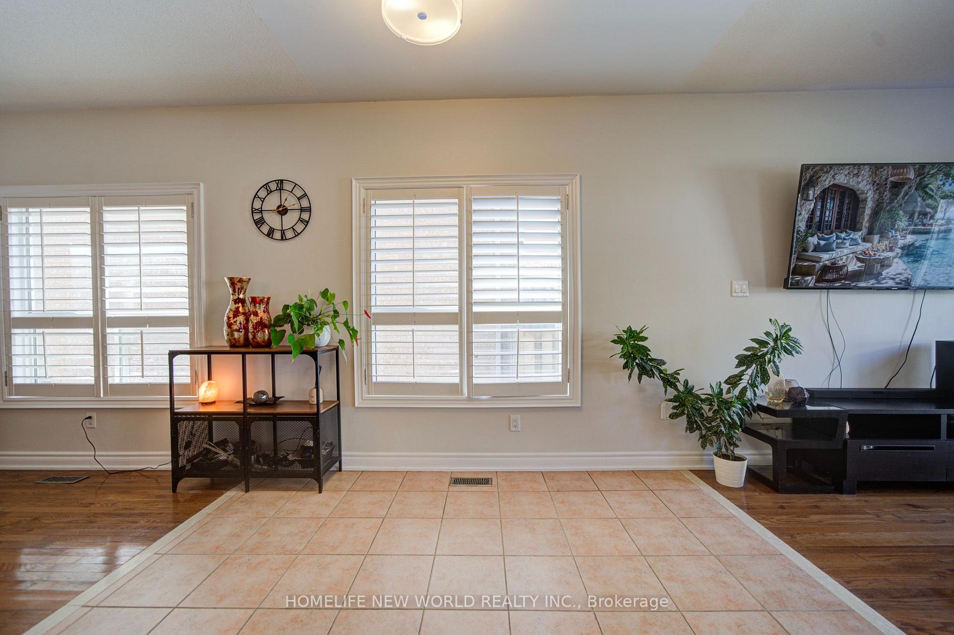 Photo 21 of 12 Belvia Drive, Vaughan, Patterson — HOMEH