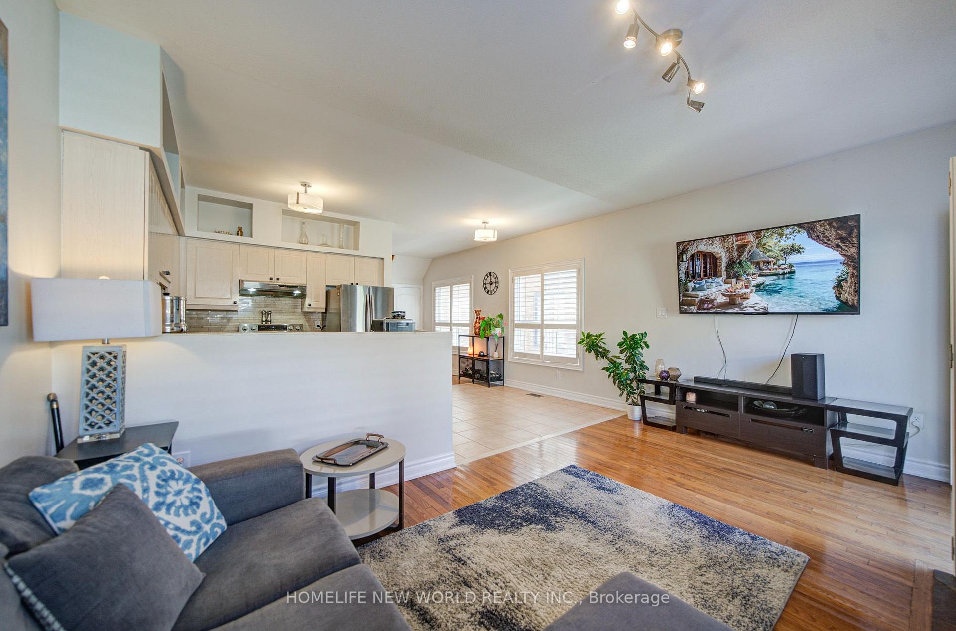 Photo 23 of 12 Belvia Drive, Vaughan, Patterson — HOMEH