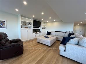 Photo 22 of 111 Village Road, Wellesley — HOMEH