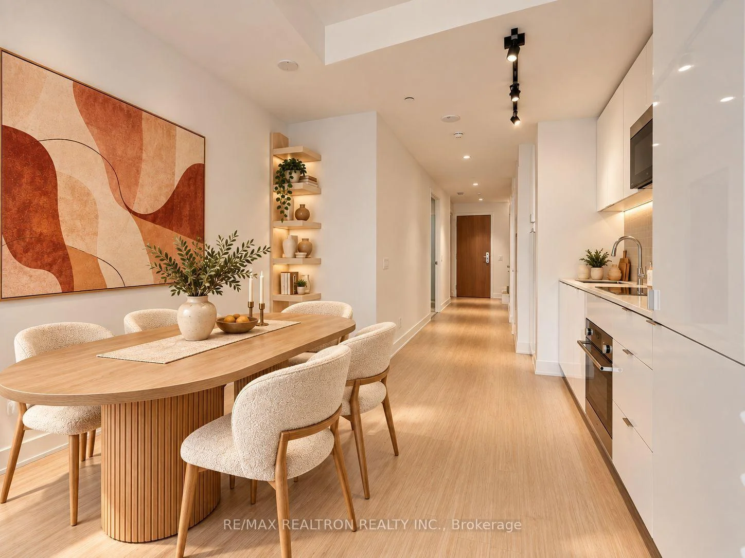 Photo 10 of Unit 513, 7 Grenville Street, Toronto, Bay Street Corridor — HOMEH