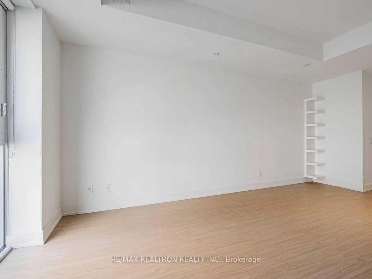 Photo 13 of Unit 513, 7 Grenville Street, Toronto, Bay Street Corridor — HOMEH