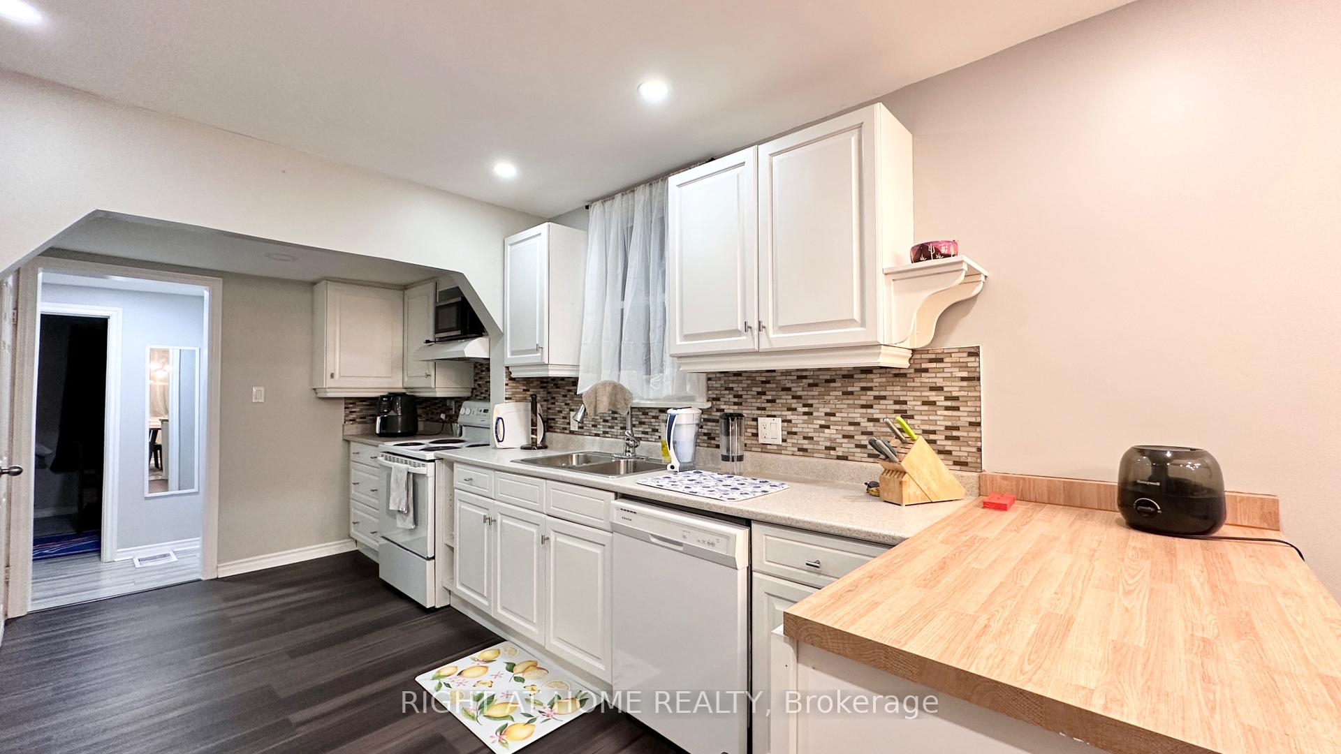 Photo 9 of 16 East Street, St. Catharines, E. Chester — HOMEH