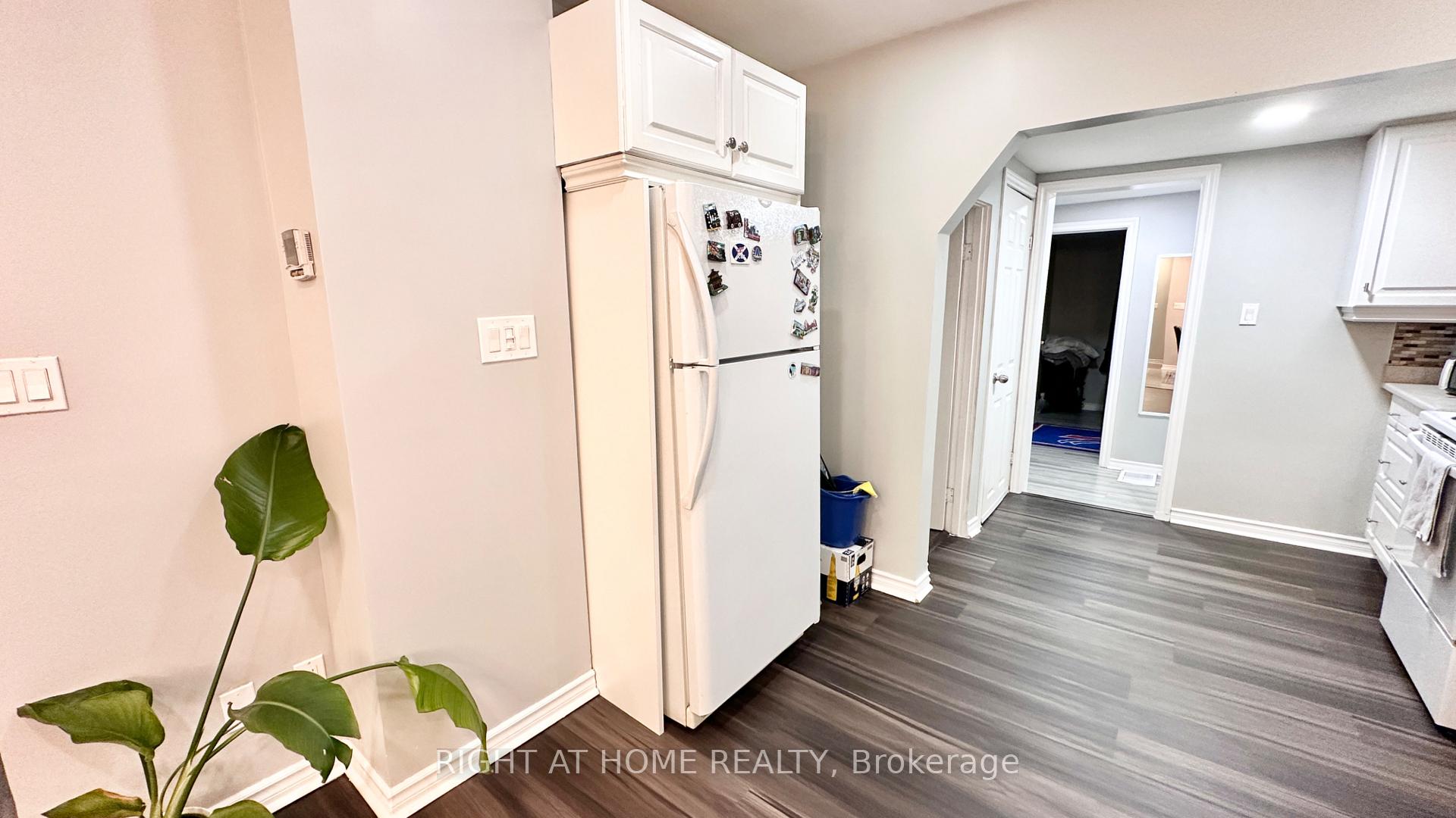 Photo 11 of 16 East Street, St. Catharines, E. Chester — HOMEH