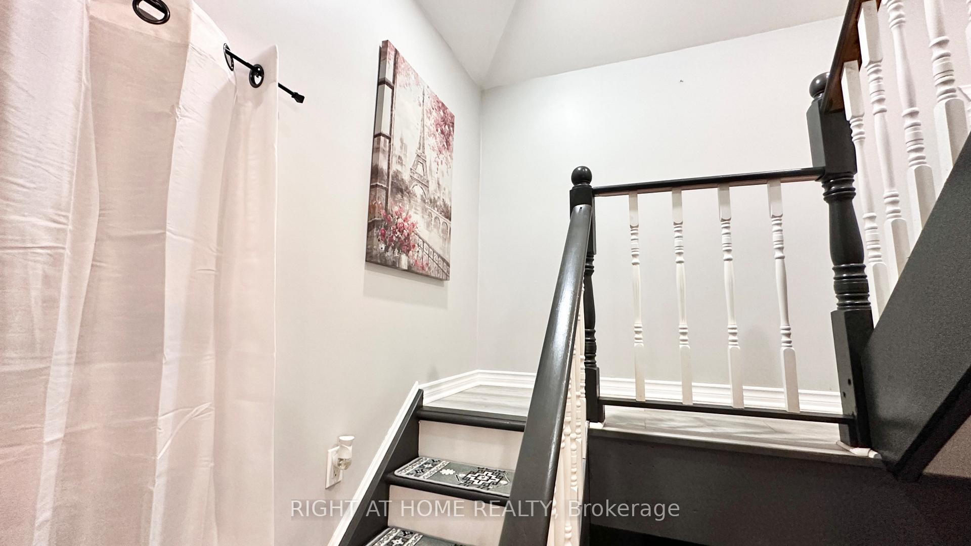 Photo 23 of 16 East Street, St. Catharines, E. Chester — HOMEH