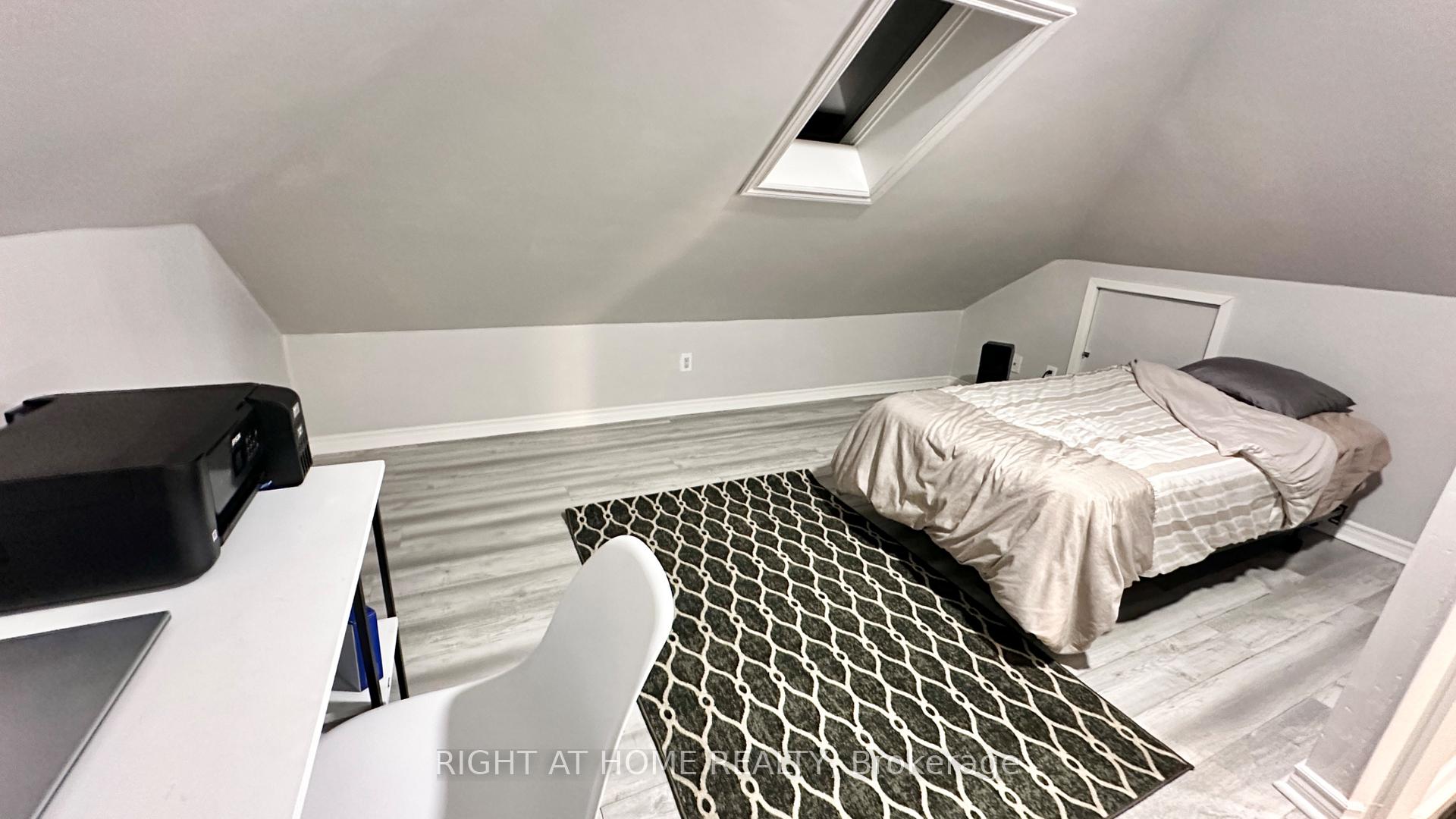 Photo 26 of 16 East Street, St. Catharines, E. Chester — HOMEH