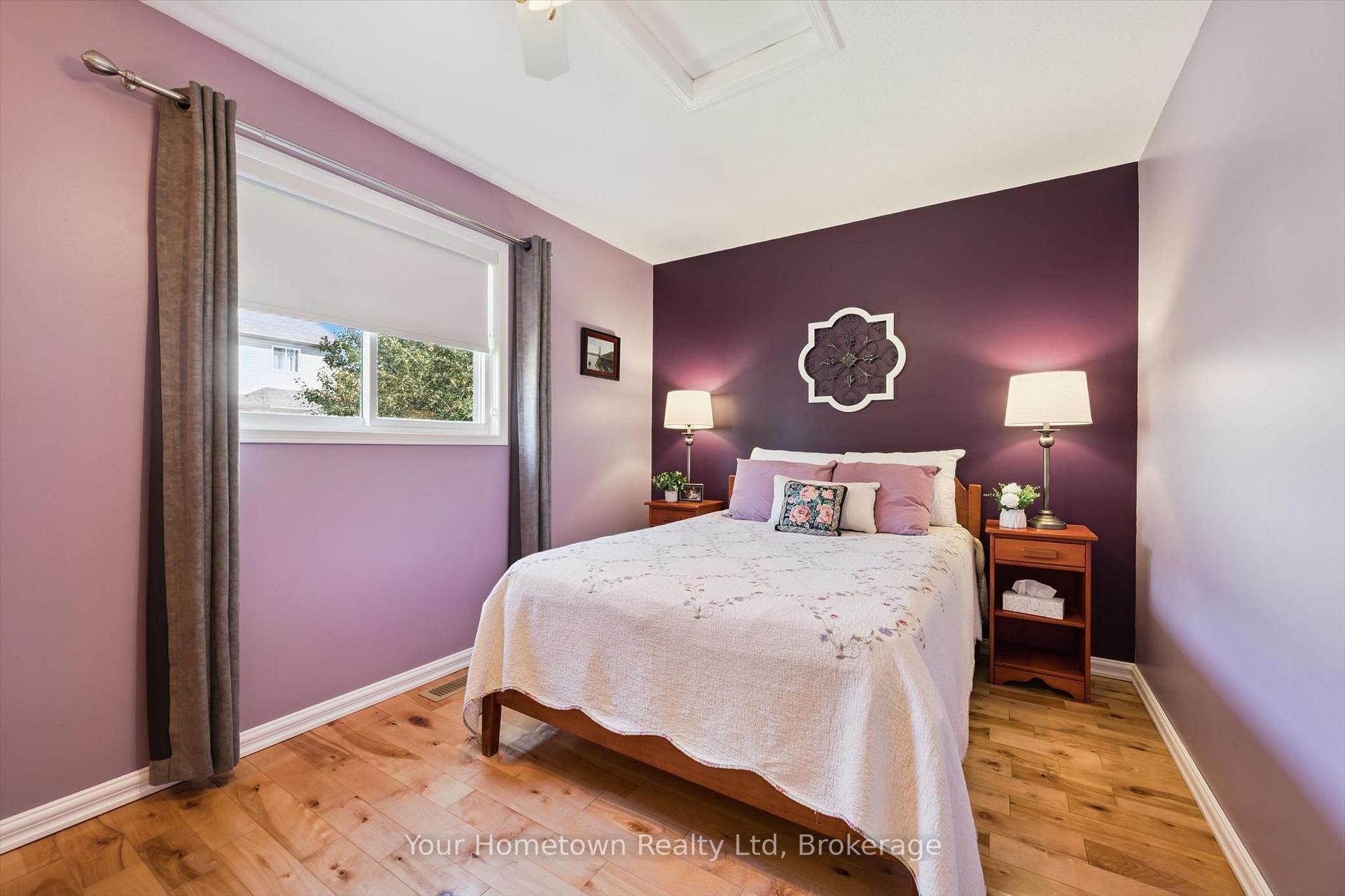 Photo 16 of 45 Peglar Crescent, Centre Wellington, Fergus — HOMEH