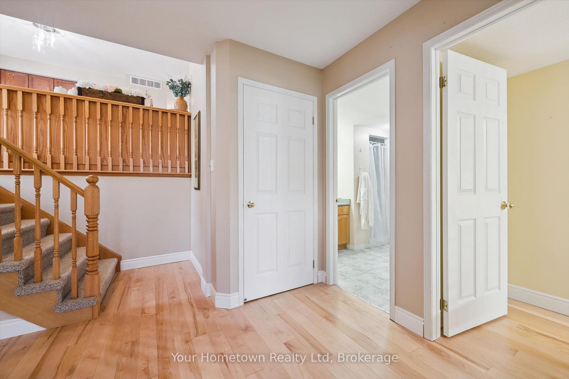 Photo 27 of 45 Peglar Crescent, Centre Wellington, Fergus — HOMEH