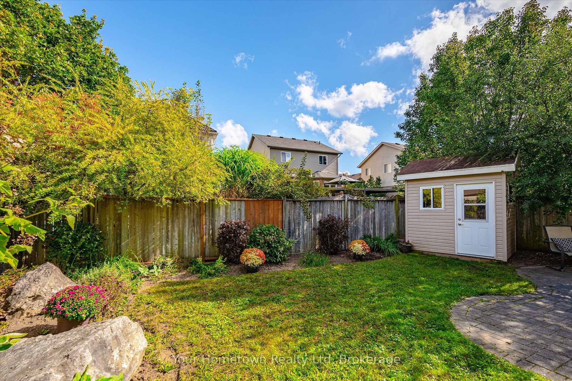 Photo 39 of 45 Peglar Crescent, Centre Wellington, Fergus — HOMEH