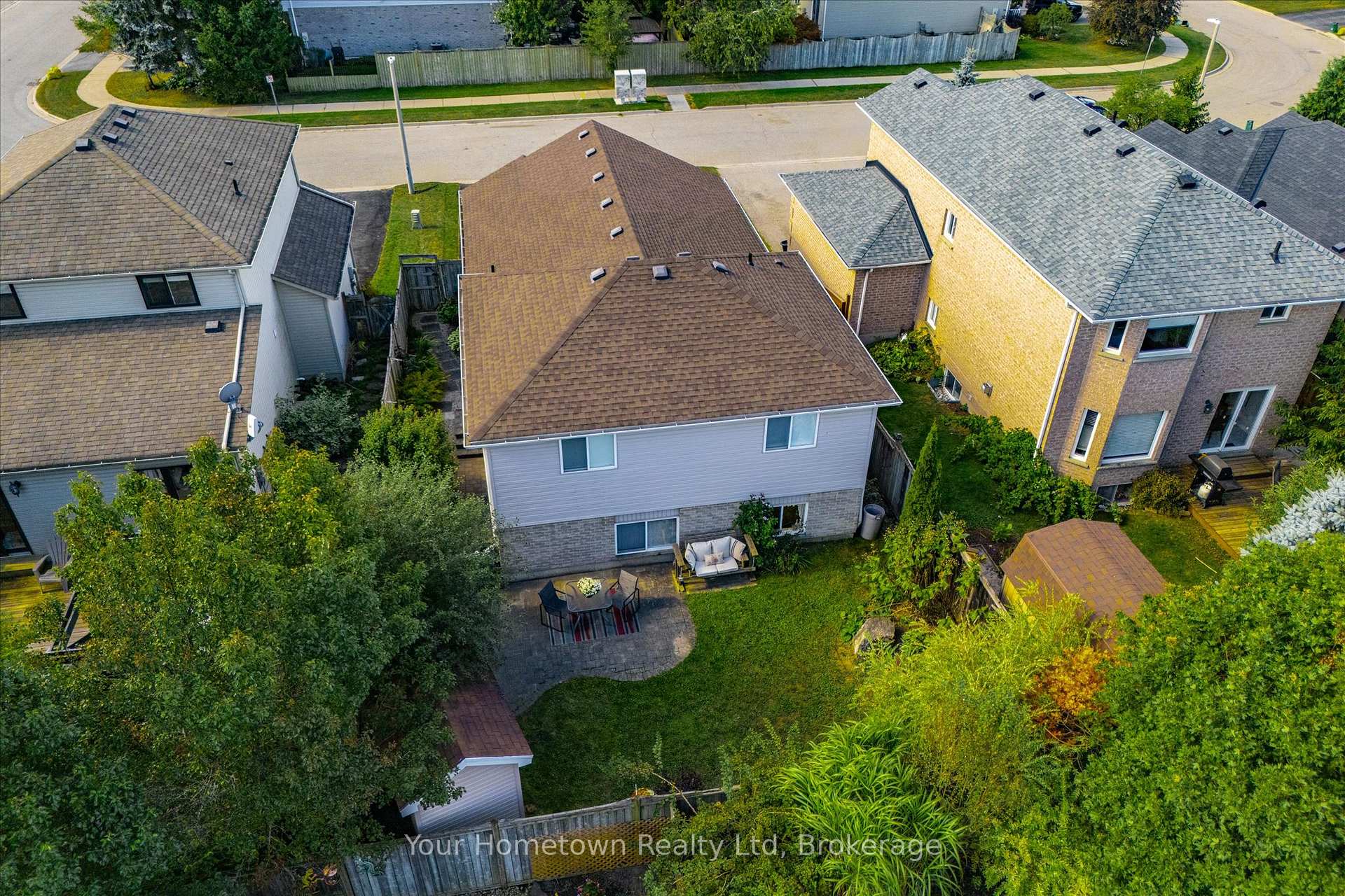 Photo 42 of 45 Peglar Crescent, Centre Wellington, Fergus — HOMEH