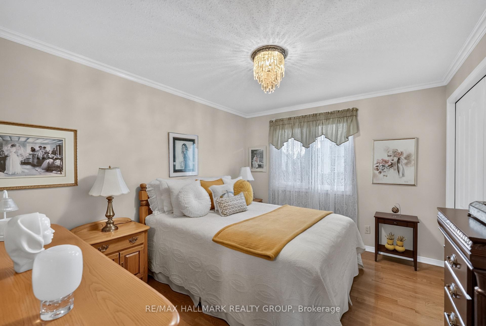 Photo 23 of 11 Wycliffe Street, Ottawa, Centrepointe — HOMEH