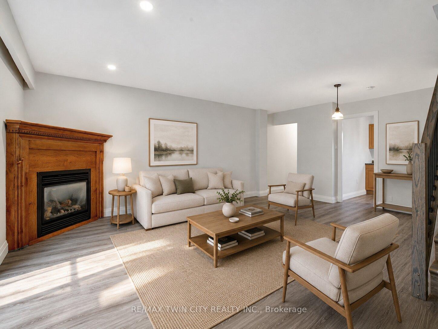 Photo 2 of Unit 25, 162 Jansen Avenue, Kitchener, Centreville Chicopee — HOMEH