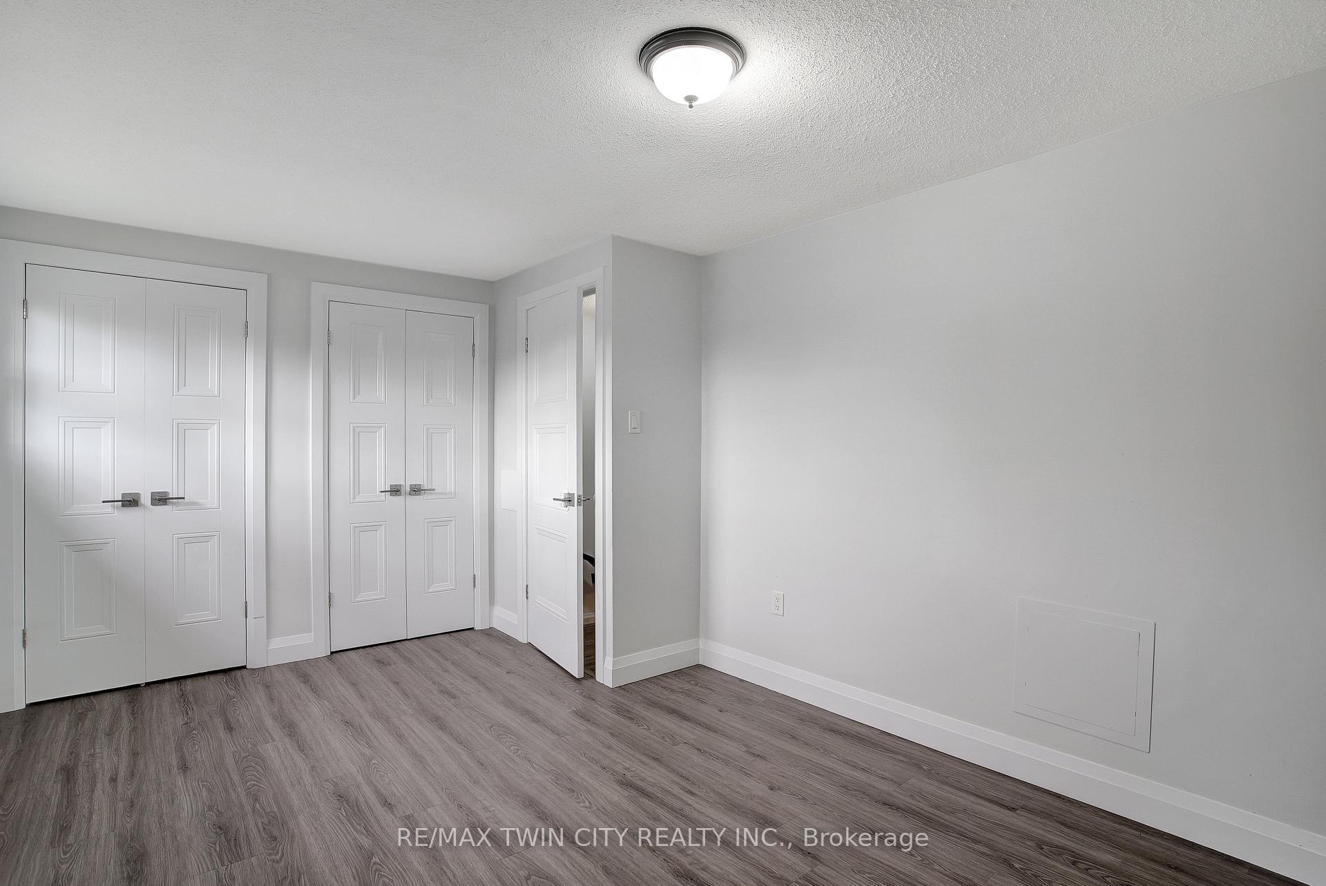 Photo 12 of Unit 25, 162 Jansen Avenue, Kitchener, Centreville Chicopee — HOMEH