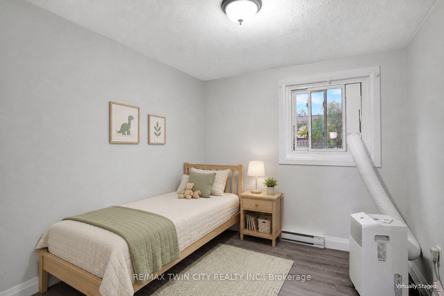 Photo 13 of Unit 25, 162 Jansen Avenue, Kitchener, Centreville Chicopee — HOMEH