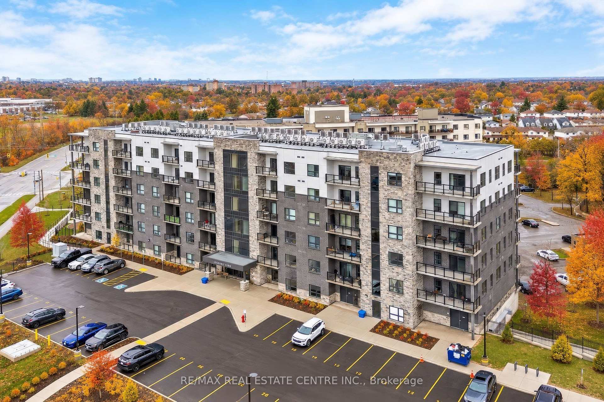 Photo 4 of Unit 106, 1000 Lackner Place, Kitchener, Grand River North — HOMEH