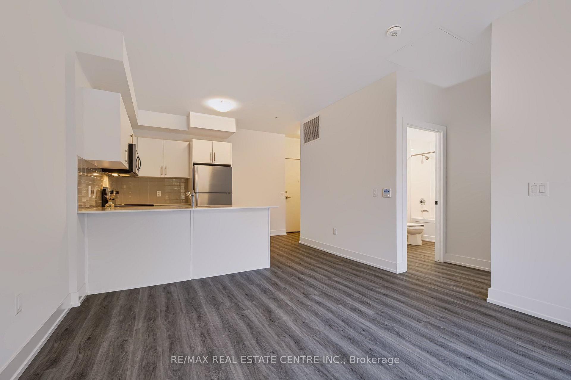 Photo 12 of Unit 106, 1000 Lackner Place, Kitchener, Grand River North — HOMEH