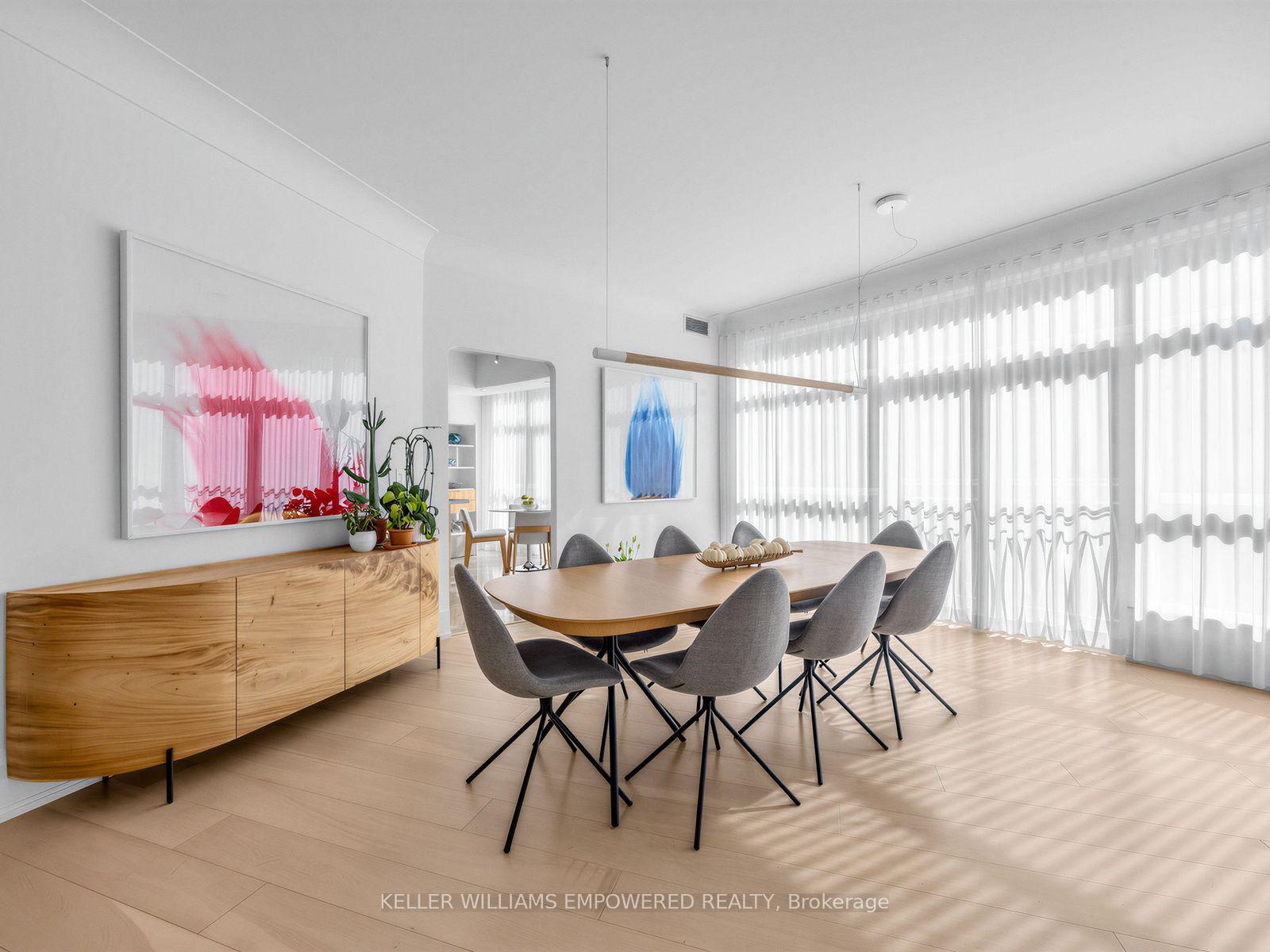 Photo 4 of Unit 303, 336 Spadina Road, Toronto, Casa Loma — HOMEH