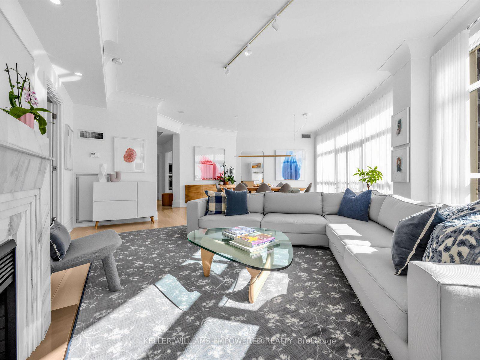 Photo 7 of Unit 303, 336 Spadina Road, Toronto, Casa Loma — HOMEH