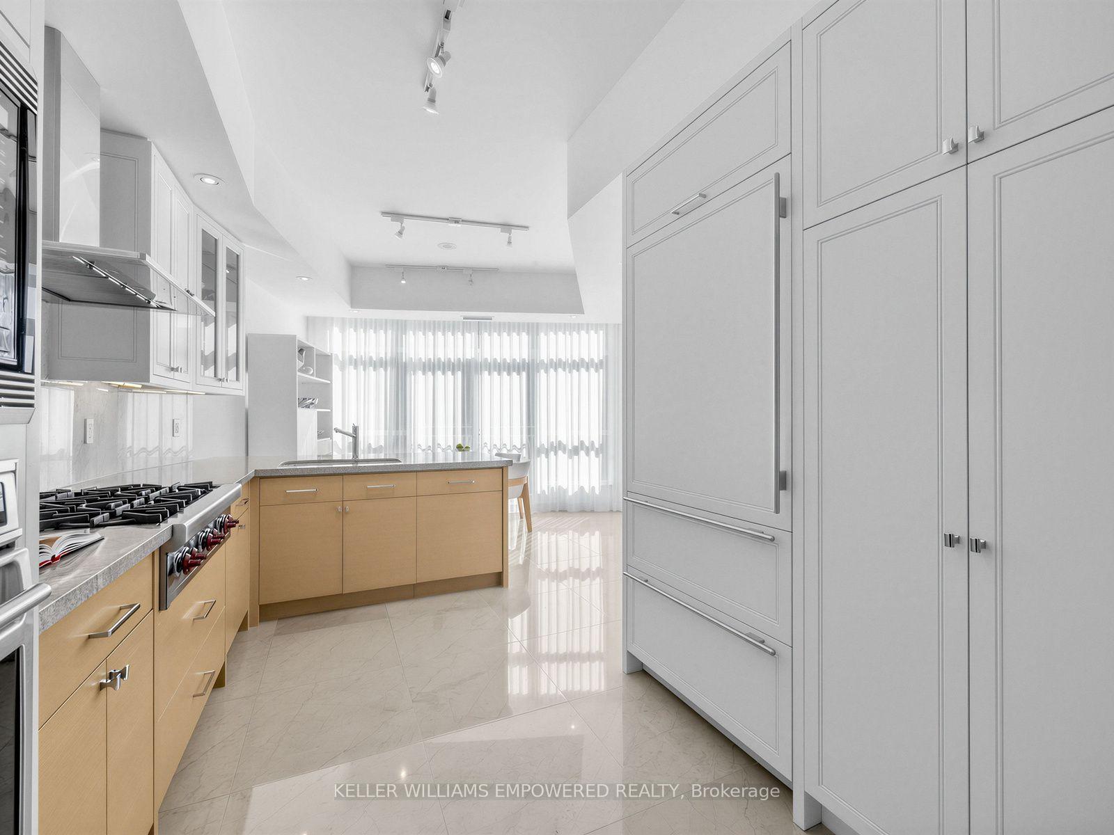 Photo 17 of Unit 303, 336 Spadina Road, Toronto, Casa Loma — HOMEH