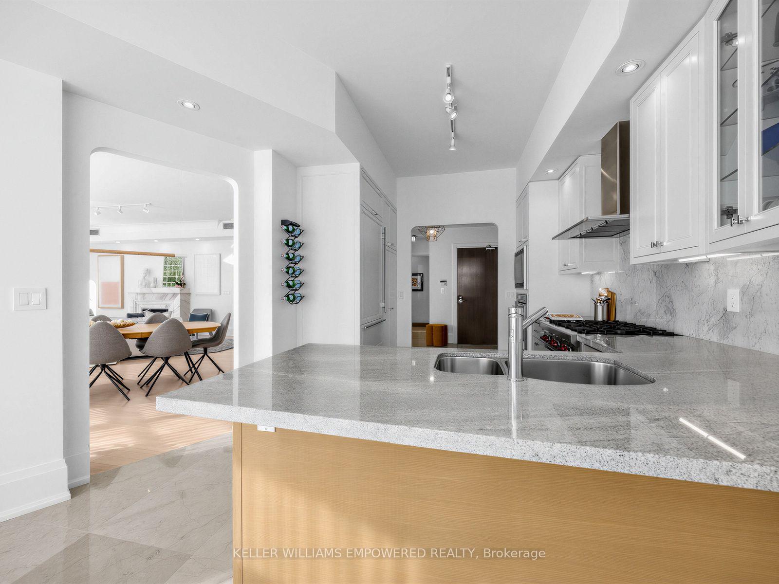 Photo 22 of Unit 303, 336 Spadina Road, Toronto, Casa Loma — HOMEH
