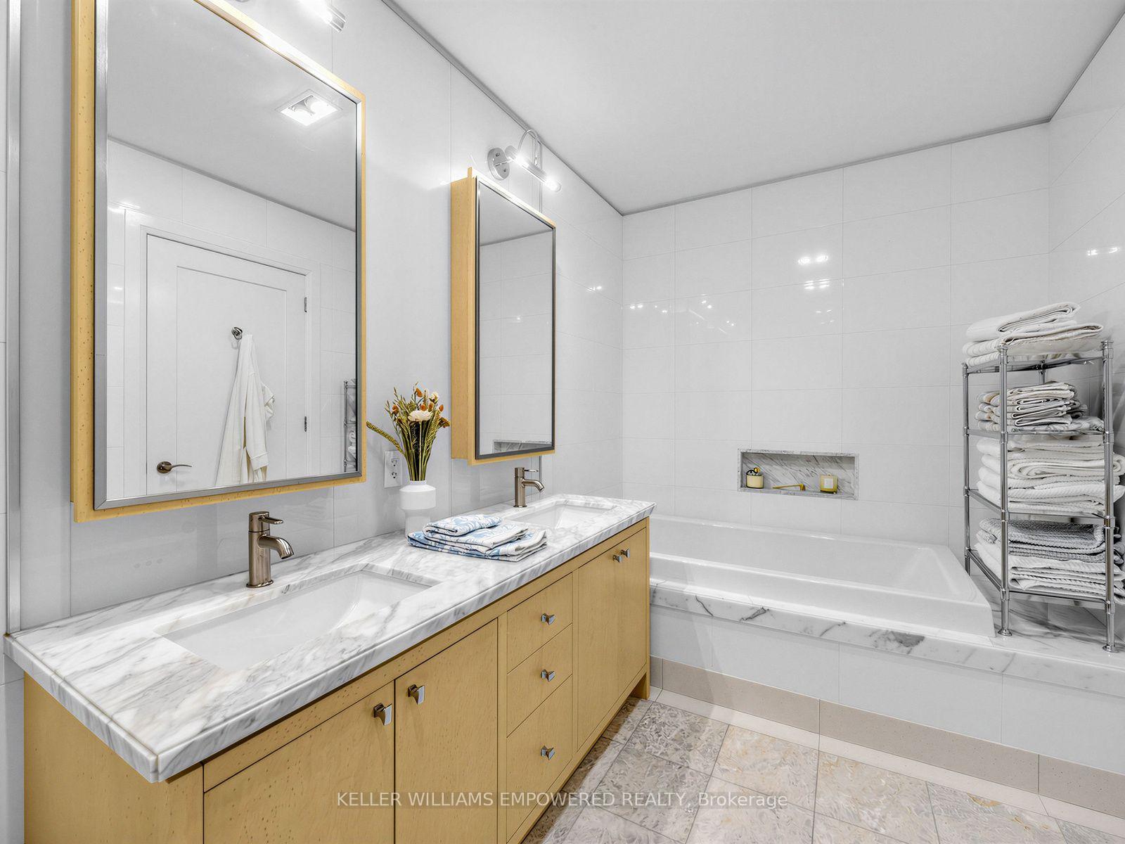 Photo 31 of Unit 303, 336 Spadina Road, Toronto, Casa Loma — HOMEH
