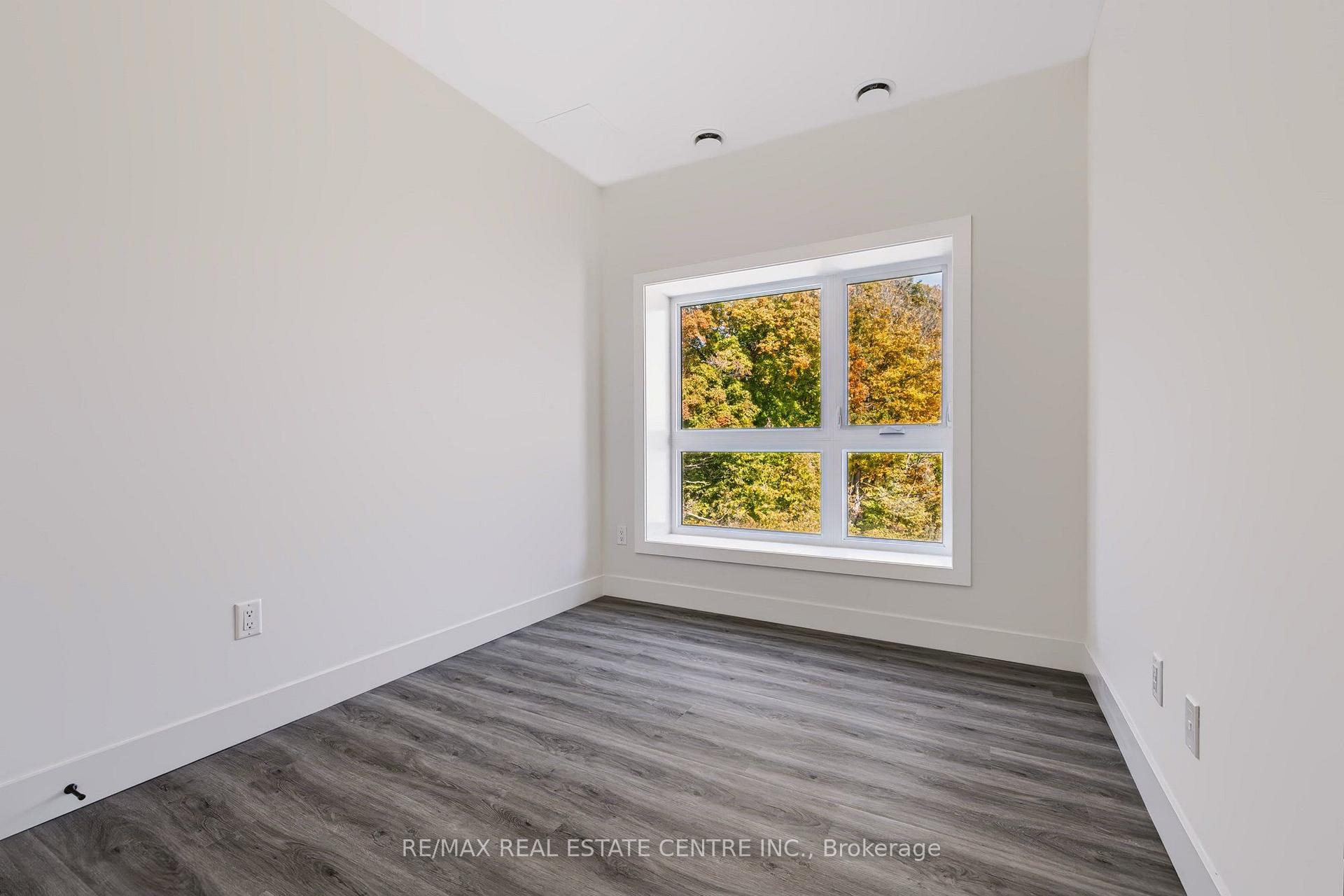 Photo 19 of Unit 313, 1000 Lackner Place, Kitchener, Grand River North — HOMEH