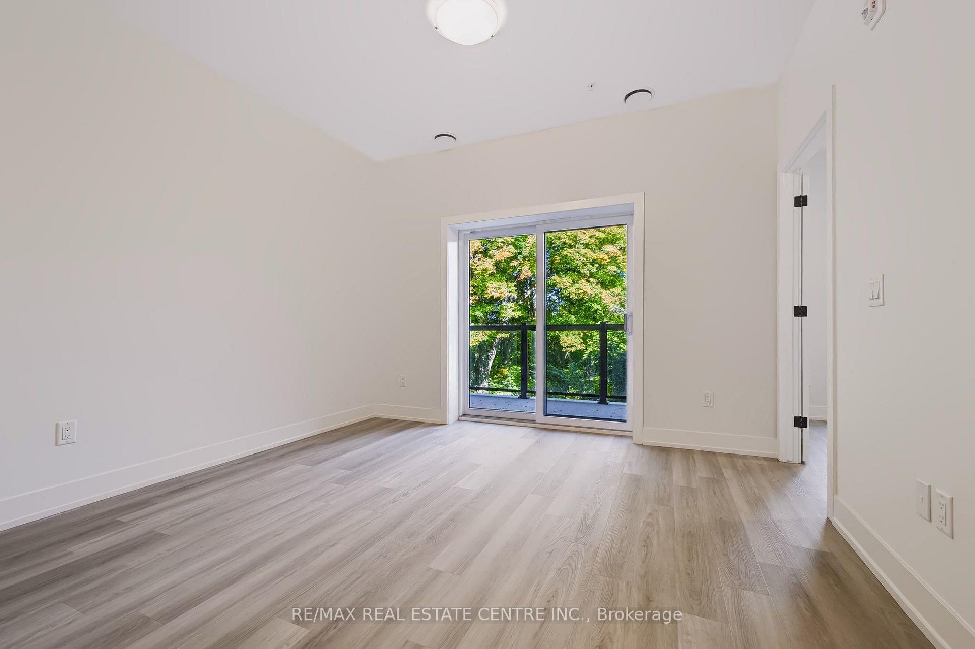 Photo 11 of Unit 124, 1100 Lackner Place, Kitchener, Grand River North — HOMEH
