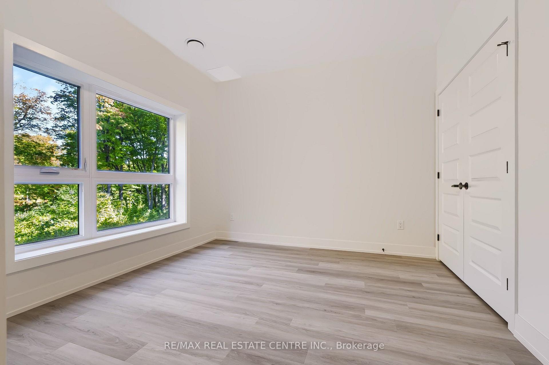 Photo 12 of Unit 124, 1100 Lackner Place, Kitchener, Grand River North — HOMEH
