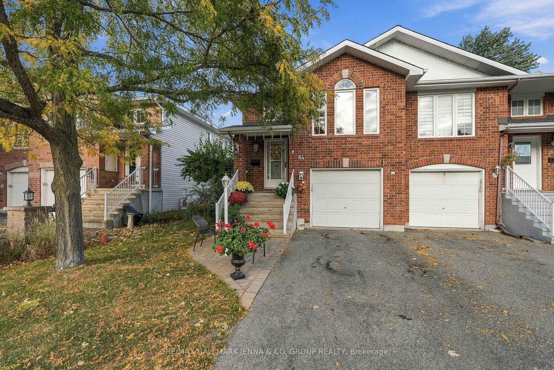 Photo 1 of 64 Whalings Circle, Ottawa, Stittsville (Central) — HOMEH
