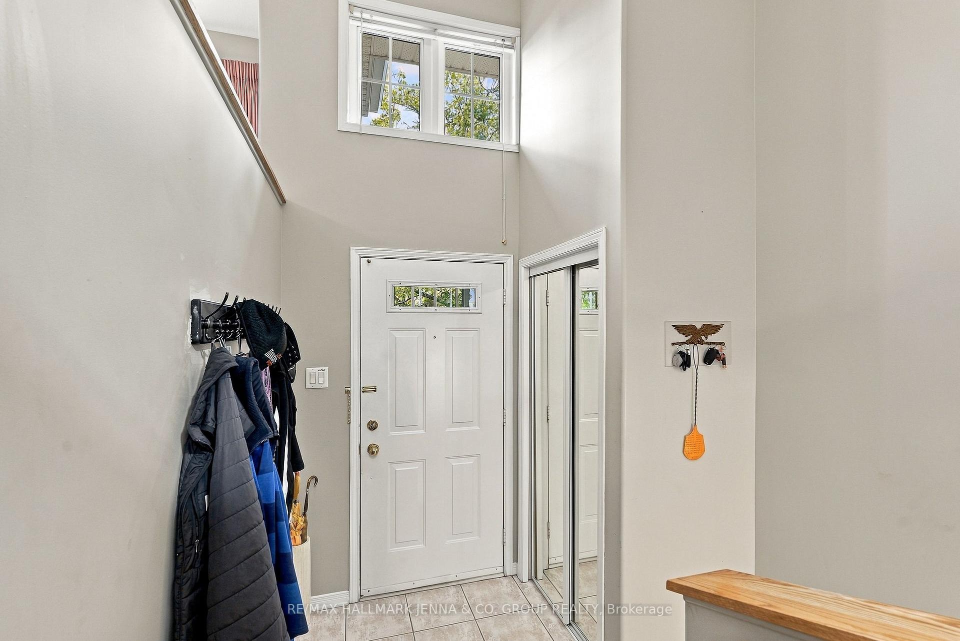 Photo 5 of 64 Whalings Circle, Ottawa, Stittsville (Central) — HOMEH