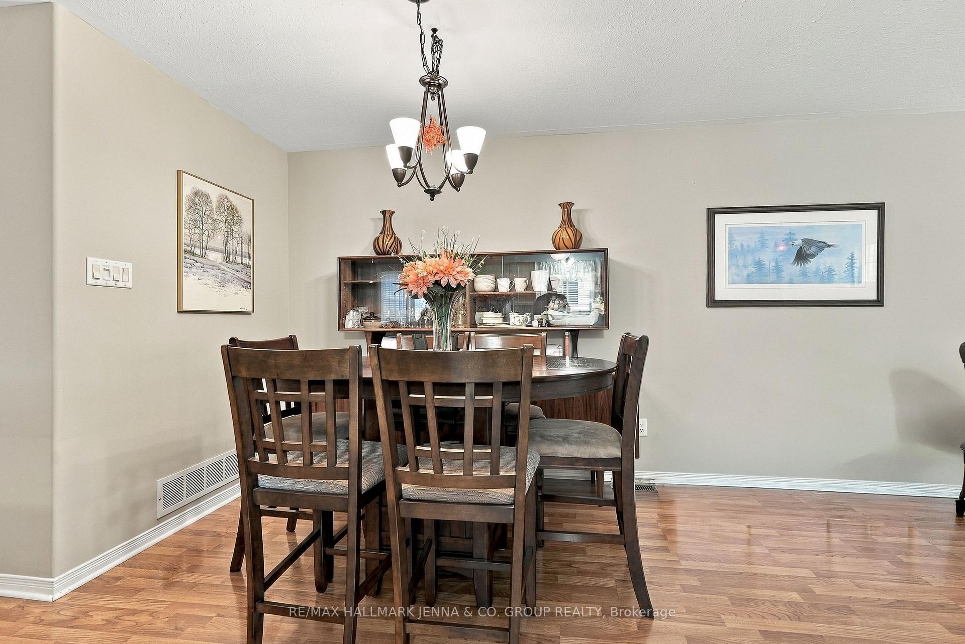 Photo 17 of 64 Whalings Circle, Ottawa, Stittsville (Central) — HOMEH