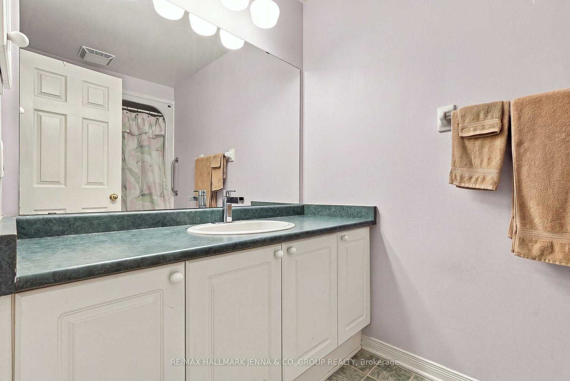 Photo 26 of 64 Whalings Circle, Ottawa, Stittsville (Central) — HOMEH