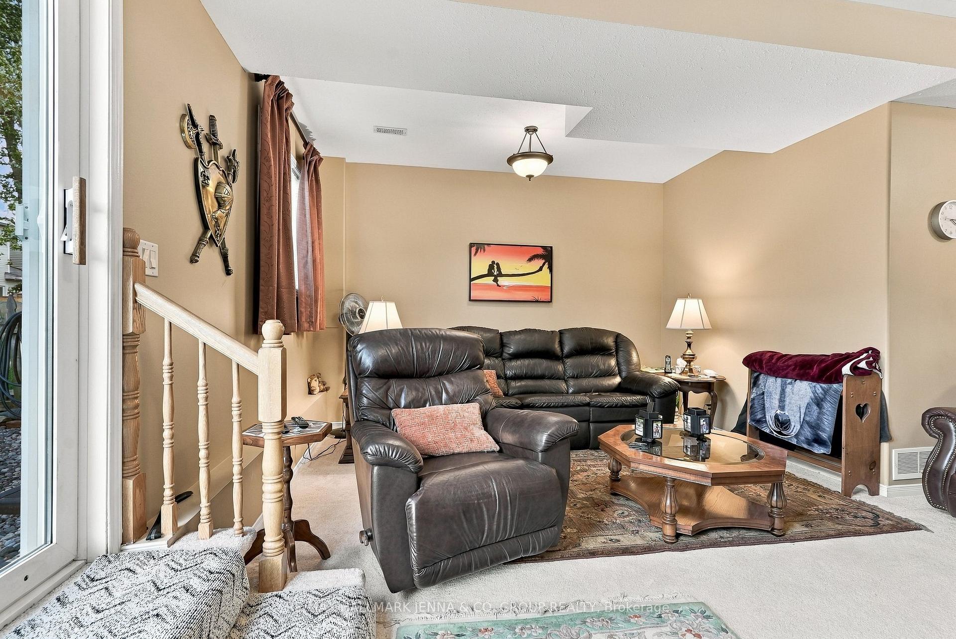 Photo 29 of 64 Whalings Circle, Ottawa, Stittsville (Central) — HOMEH