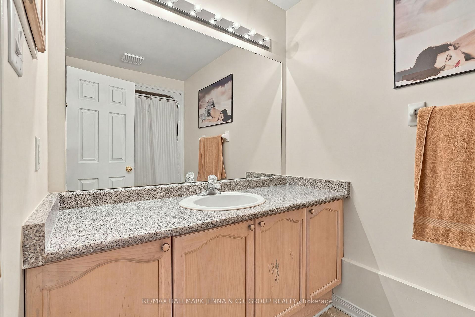 Photo 33 of 64 Whalings Circle, Ottawa, Stittsville (Central) — HOMEH