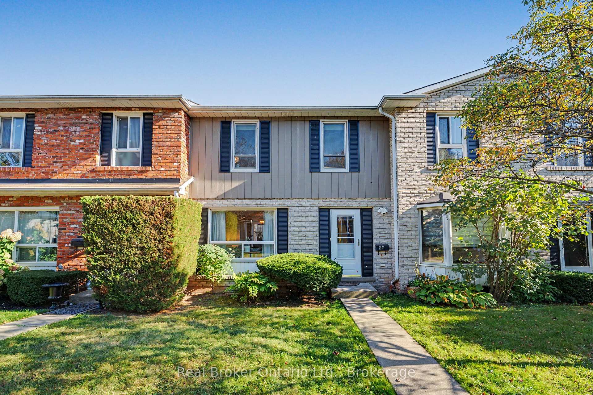 Photo 2 of 5475 Lakeshore Road, Burlington, Appleby — HOMEH