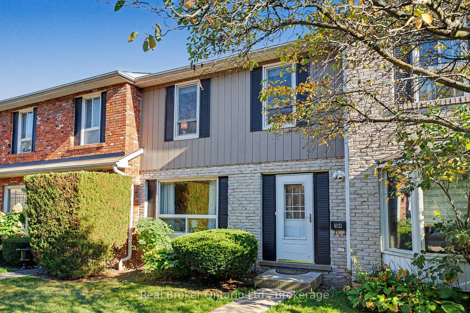 Photo 3 of 5475 Lakeshore Road, Burlington, Appleby — HOMEH