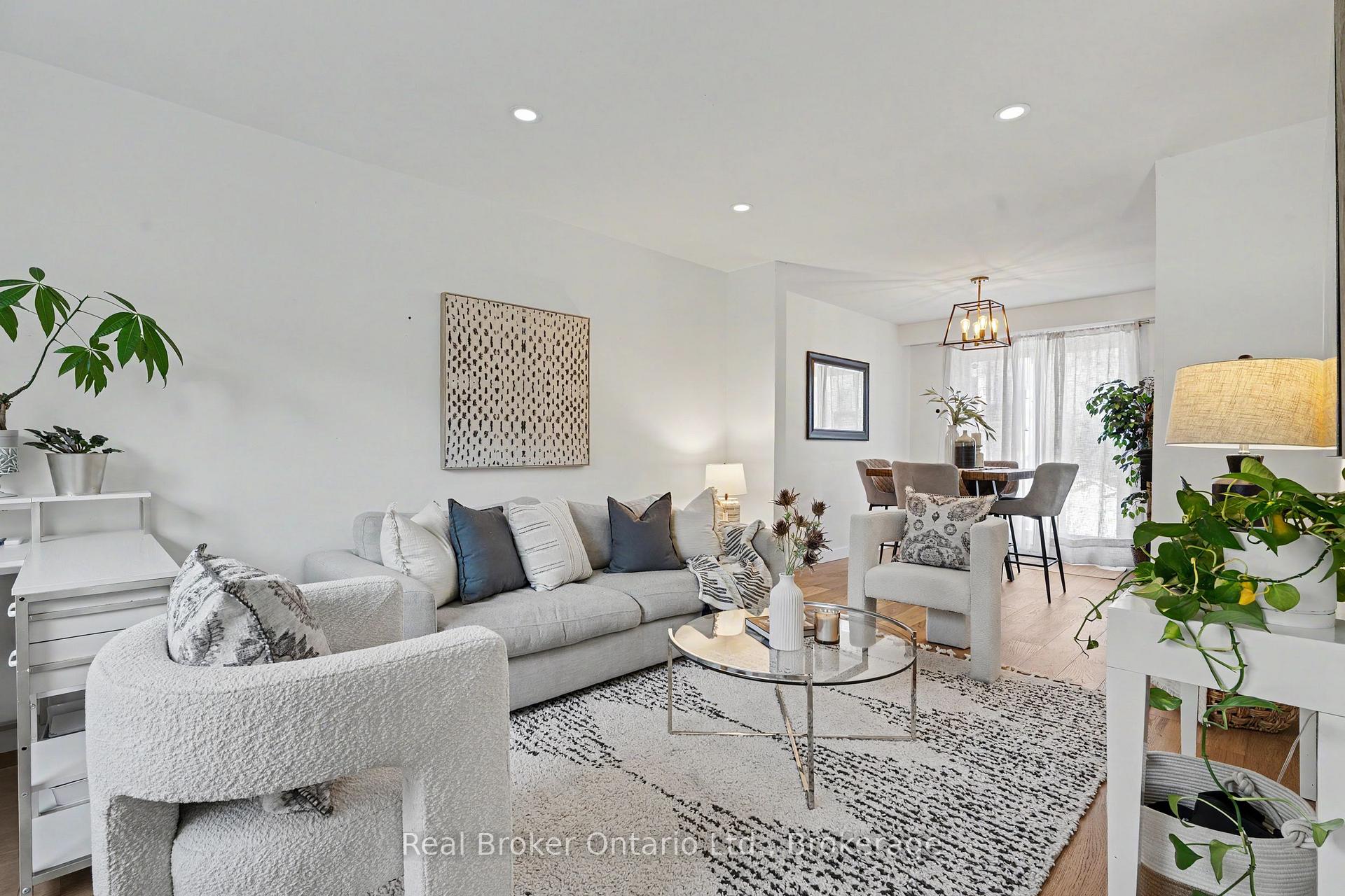 Photo 6 of 5475 Lakeshore Road, Burlington, Appleby — HOMEH