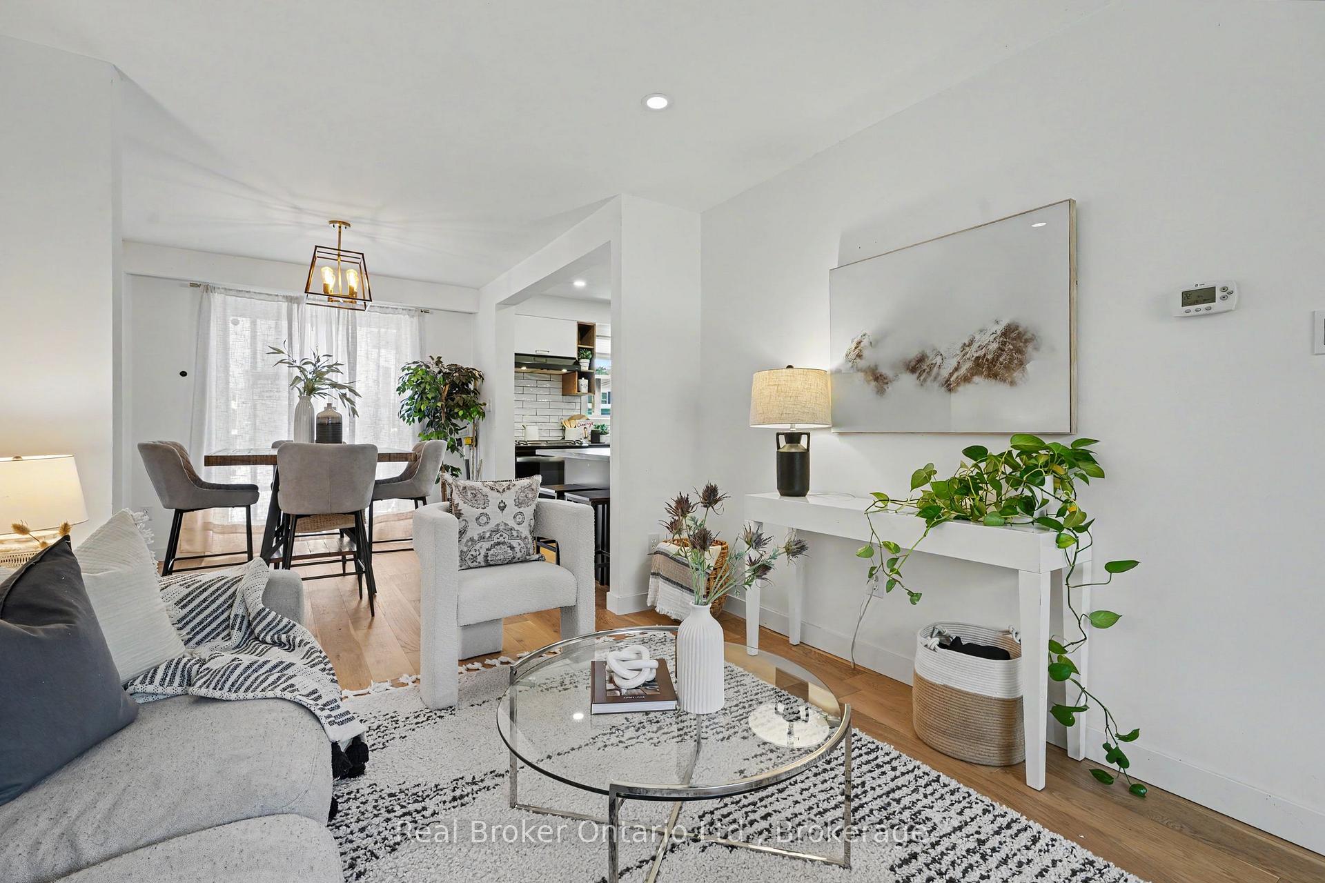 Photo 7 of 5475 Lakeshore Road, Burlington, Appleby — HOMEH