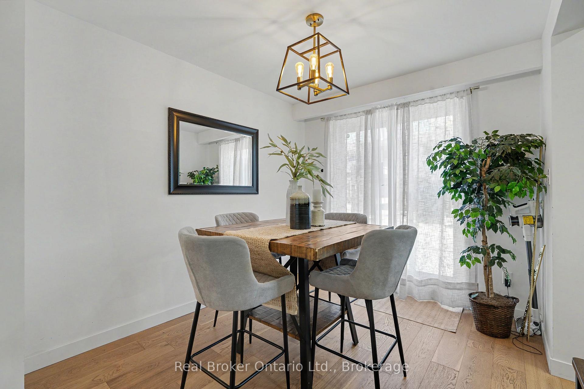 Photo 11 of 5475 Lakeshore Road, Burlington, Appleby — HOMEH
