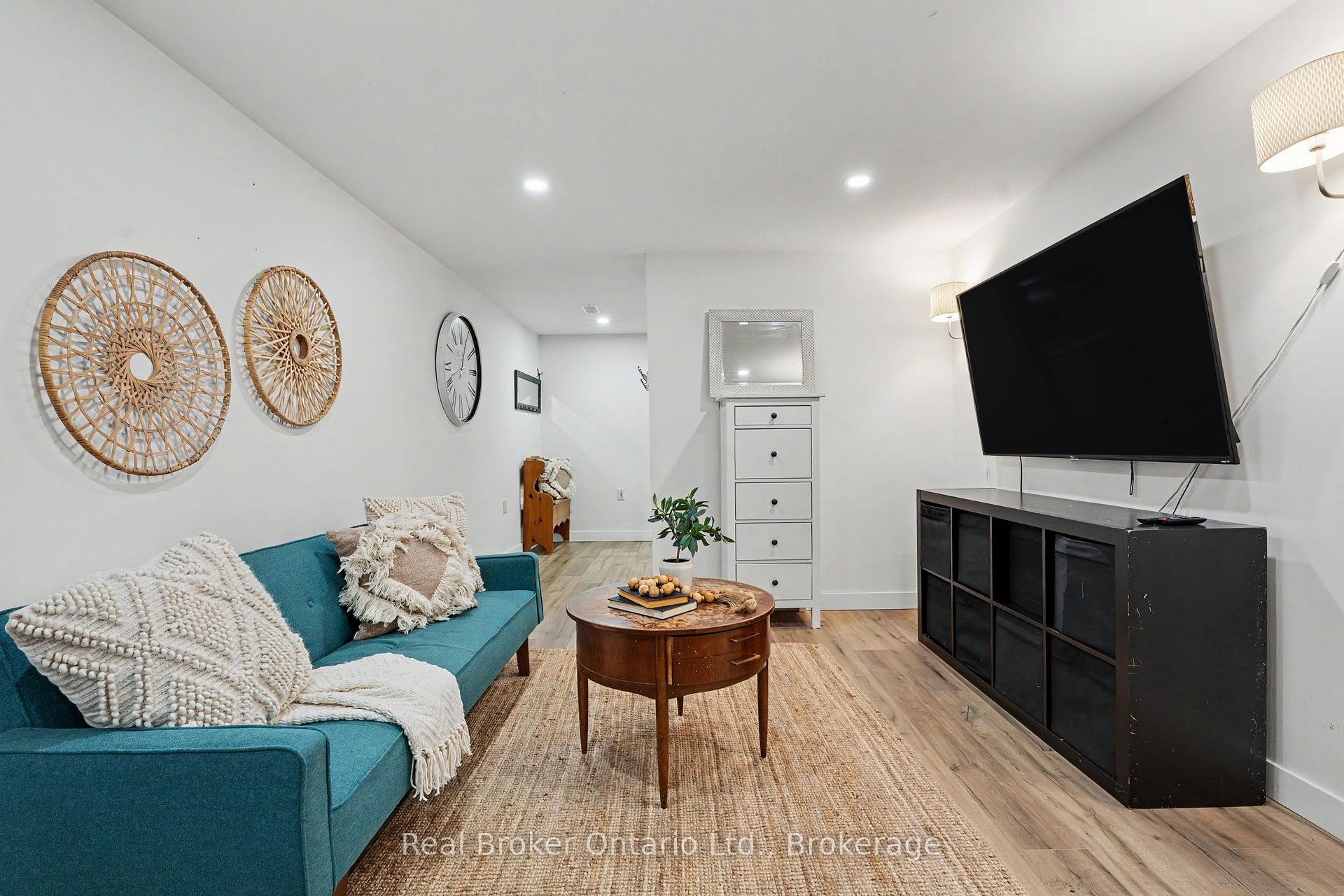 Photo 25 of 5475 Lakeshore Road, Burlington, Appleby — HOMEH